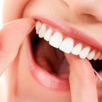 como cuidar los implantes dentales