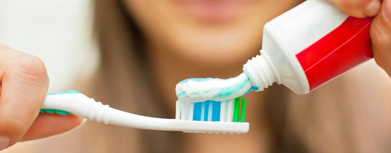 ¿Te enjuagas la boca DESPUÉS de lavarte los dientes?