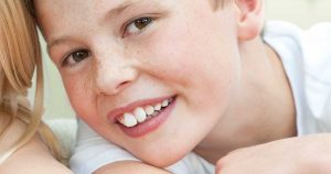 dientes de conejo en niños