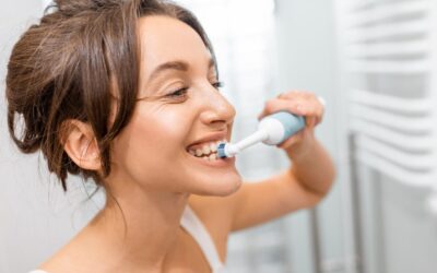 Evita 8 errores al cepillarte los dientes y rejuvenece tu sonrisa